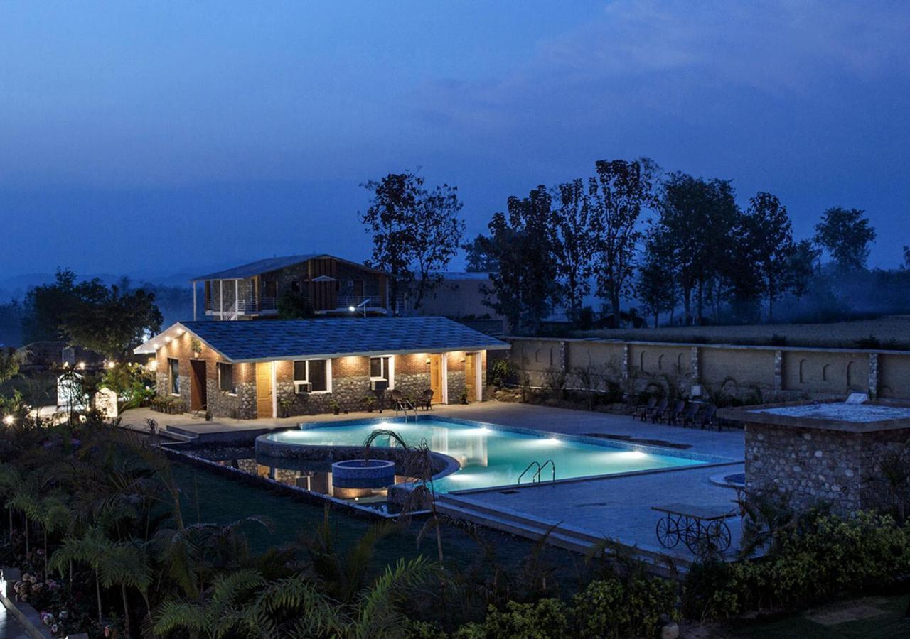 Tag Resorts The Banyan Retreat Rāmnagar Exterior foto